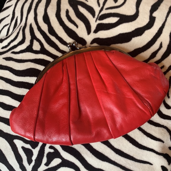 It’s Magic Studio Santa barbara vintage red leather large coin purse 7.5”x5” - Picture 3 of 12